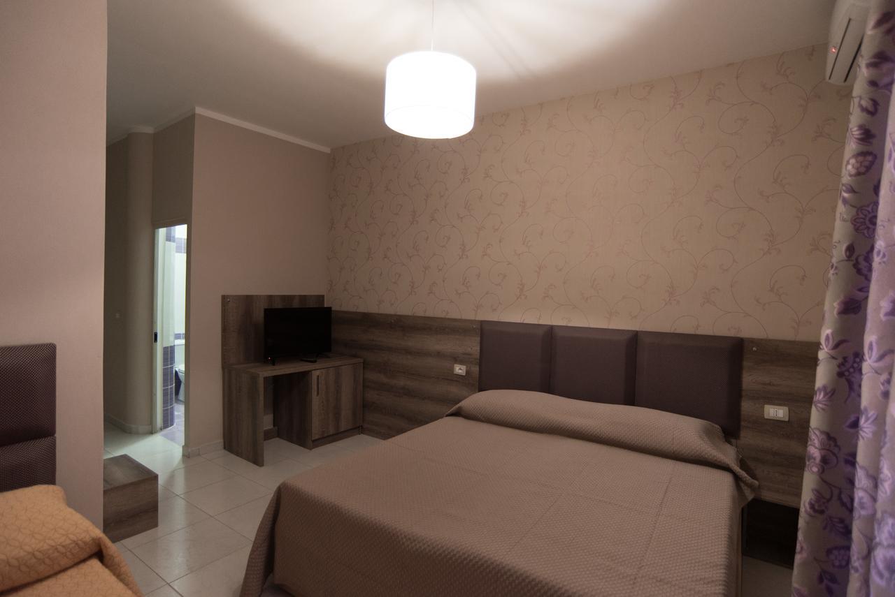 Inn Hotel Shkallnur Bagian luar foto