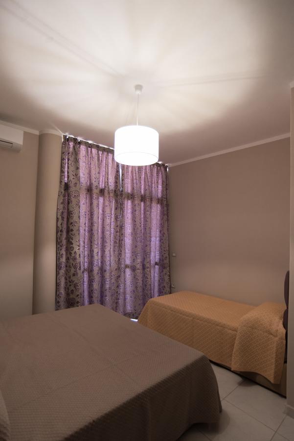 Inn Hotel Shkallnur Bagian luar foto