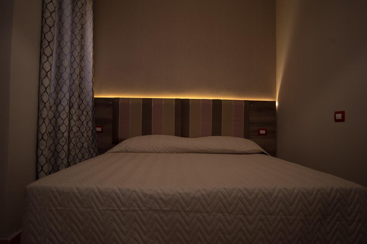 Inn Hotel Shkallnur Bagian luar foto